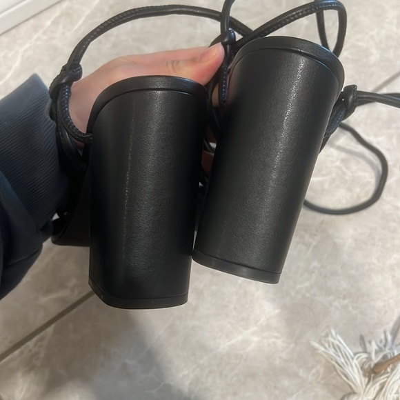 NWT Leather Gianni Bini Heels - Picture 6 of 6